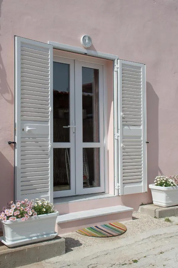 Appartamenti Celestina Portoferraio 0*,